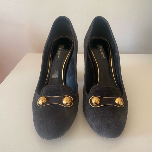 Authentic Vintage Dolce & Gabbana Black Suede Logo Studded Black Heel Pumps - Picture 3 of 11